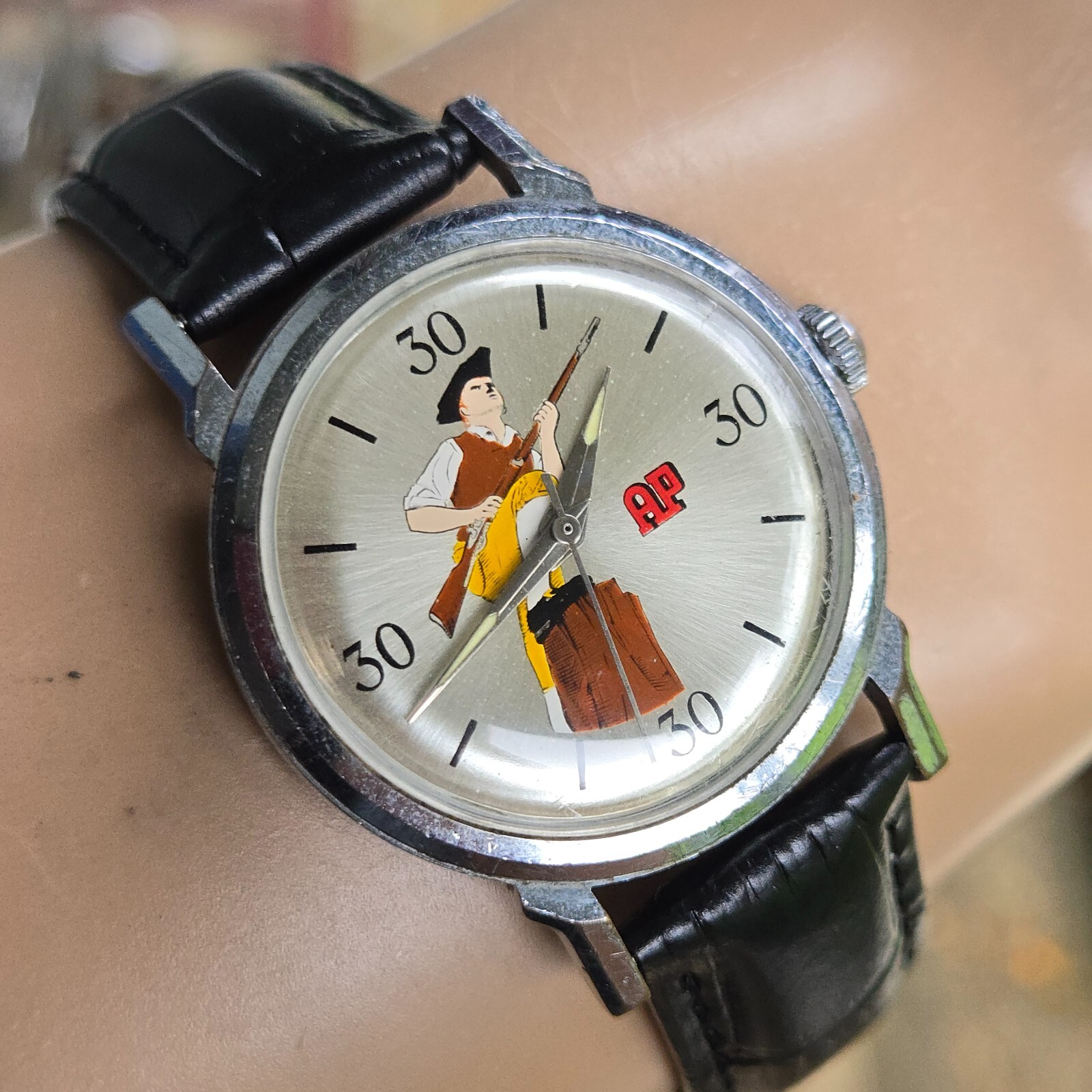 American Patriots vintage men’s manual winding watch Durowe 451-3 (INT) 1960s