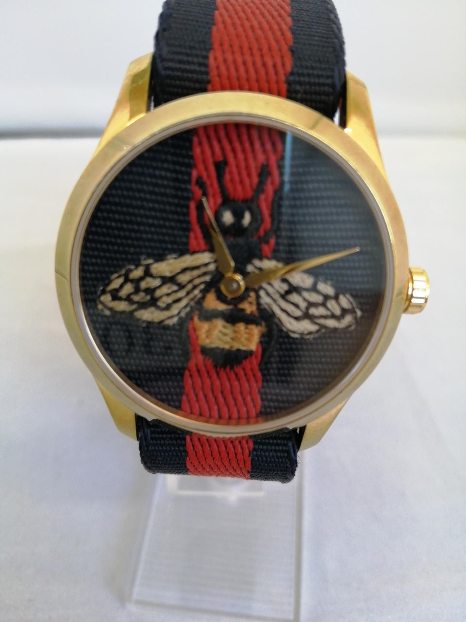 [A4N] Gucci G-Timeless Bee 126.4 Embroidered Dial Nylon Unisex Watch [w8p]