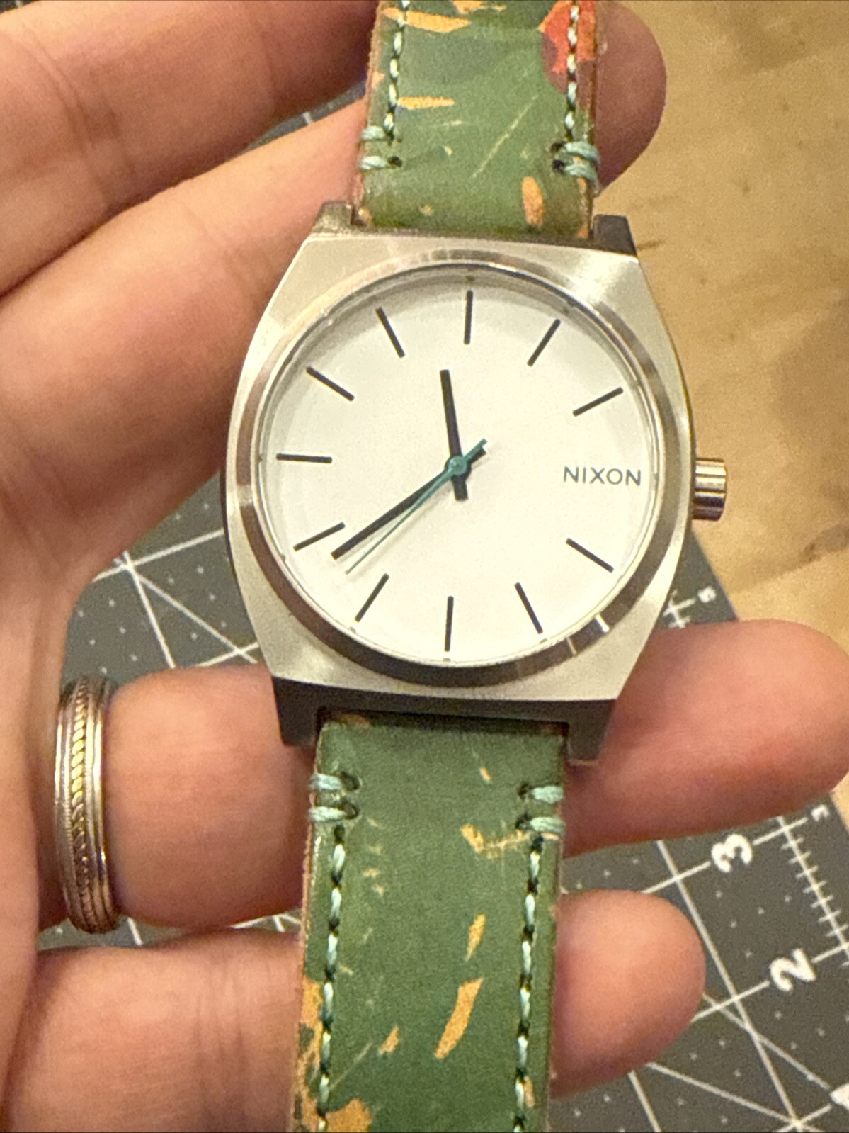 Rare Nixon “16e” Jungle watch time teller minimal green leather new battery