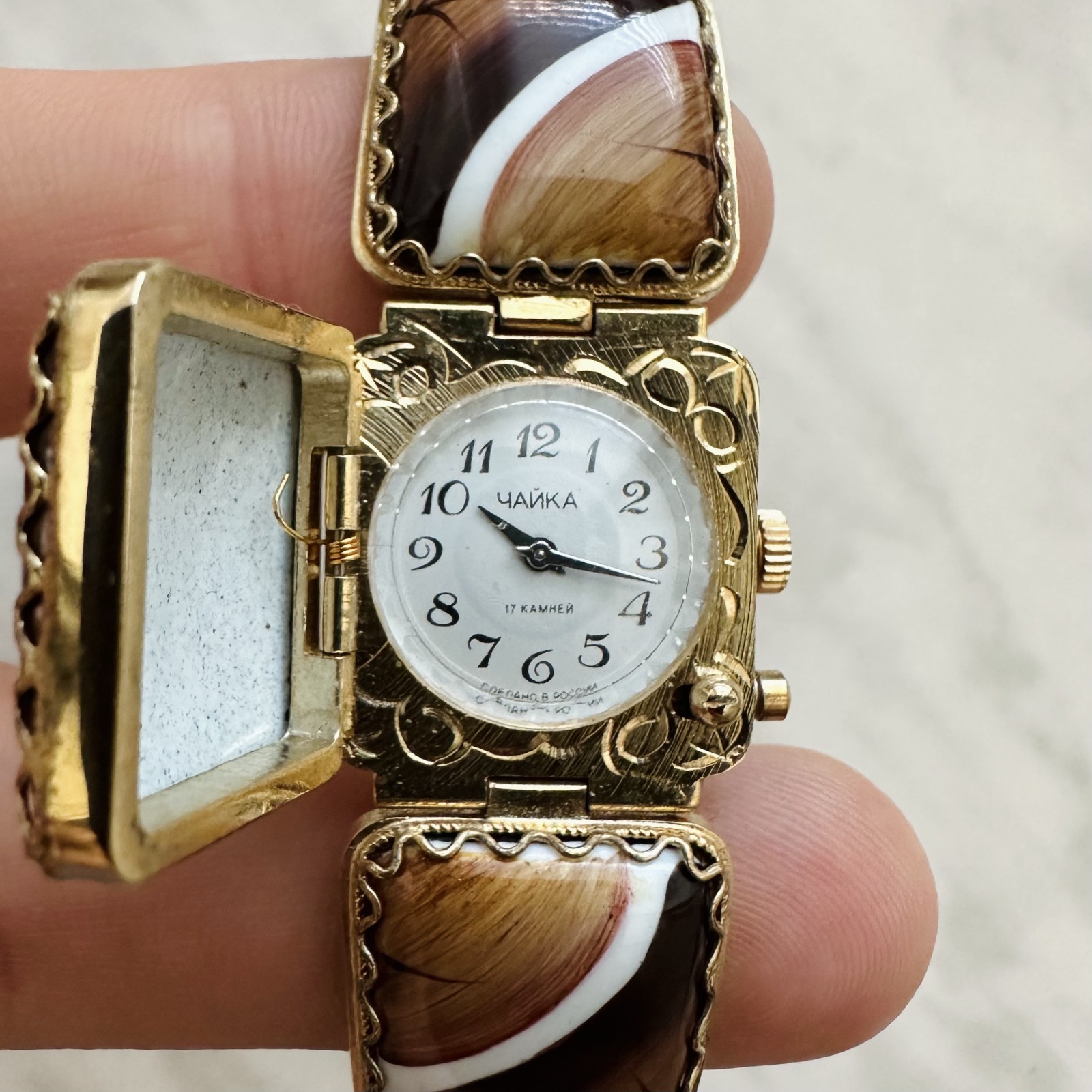 CHAIKA Enamel Stones Women Lady vtg soviet USSR Watch Mechanical Classic Luxury