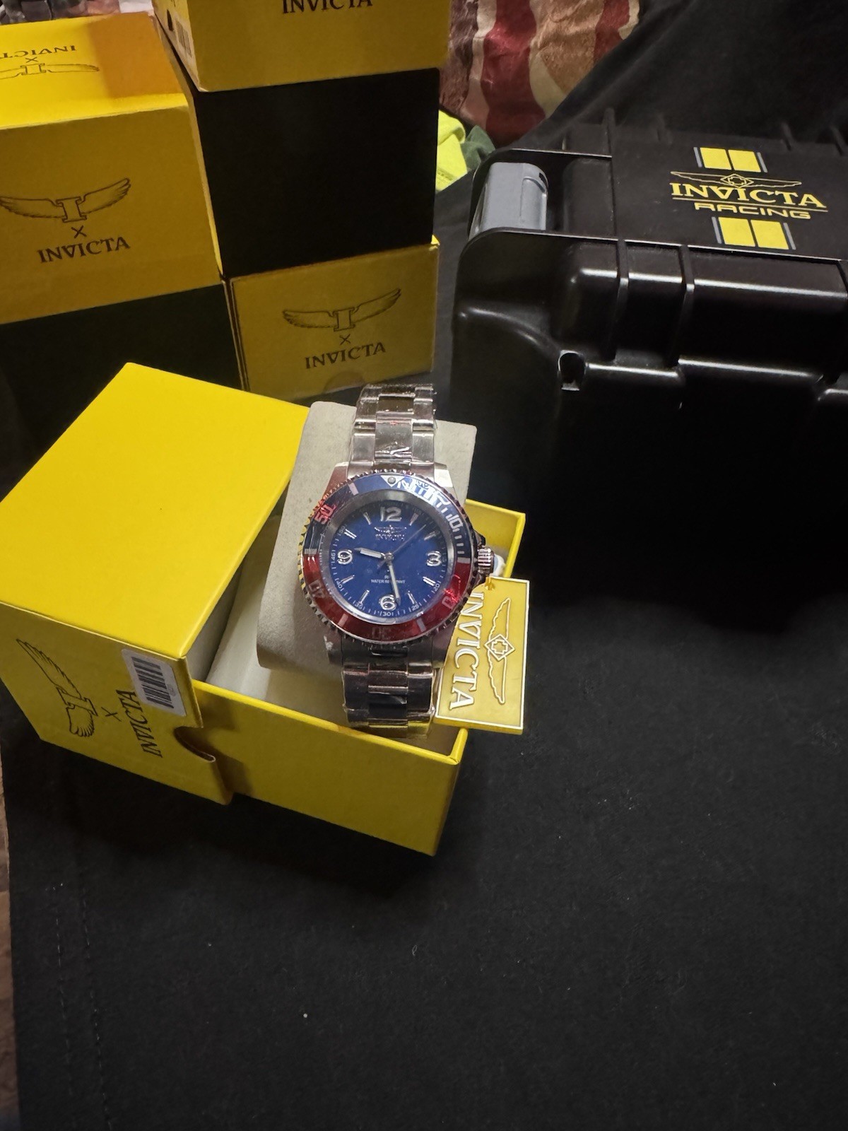 Invicta 69482