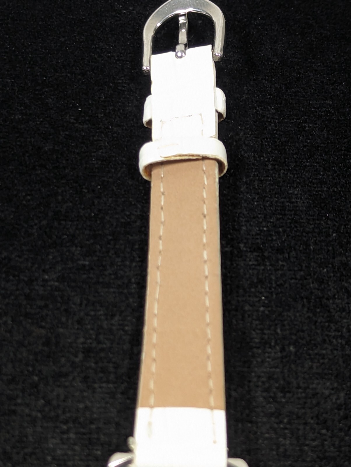 Silver Tone Dial Crystal Accent Round Case White Faux Leather Band Watch 7.5 In