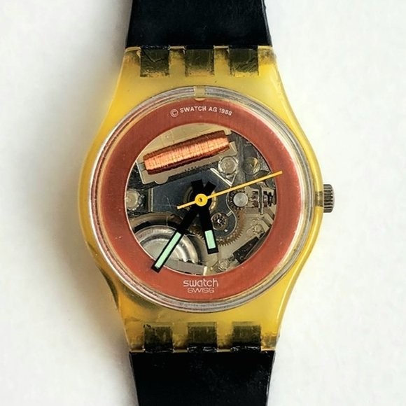 Swatch 1988 Vintage 25 mm Lady Disque Rouge Watch LK114 model