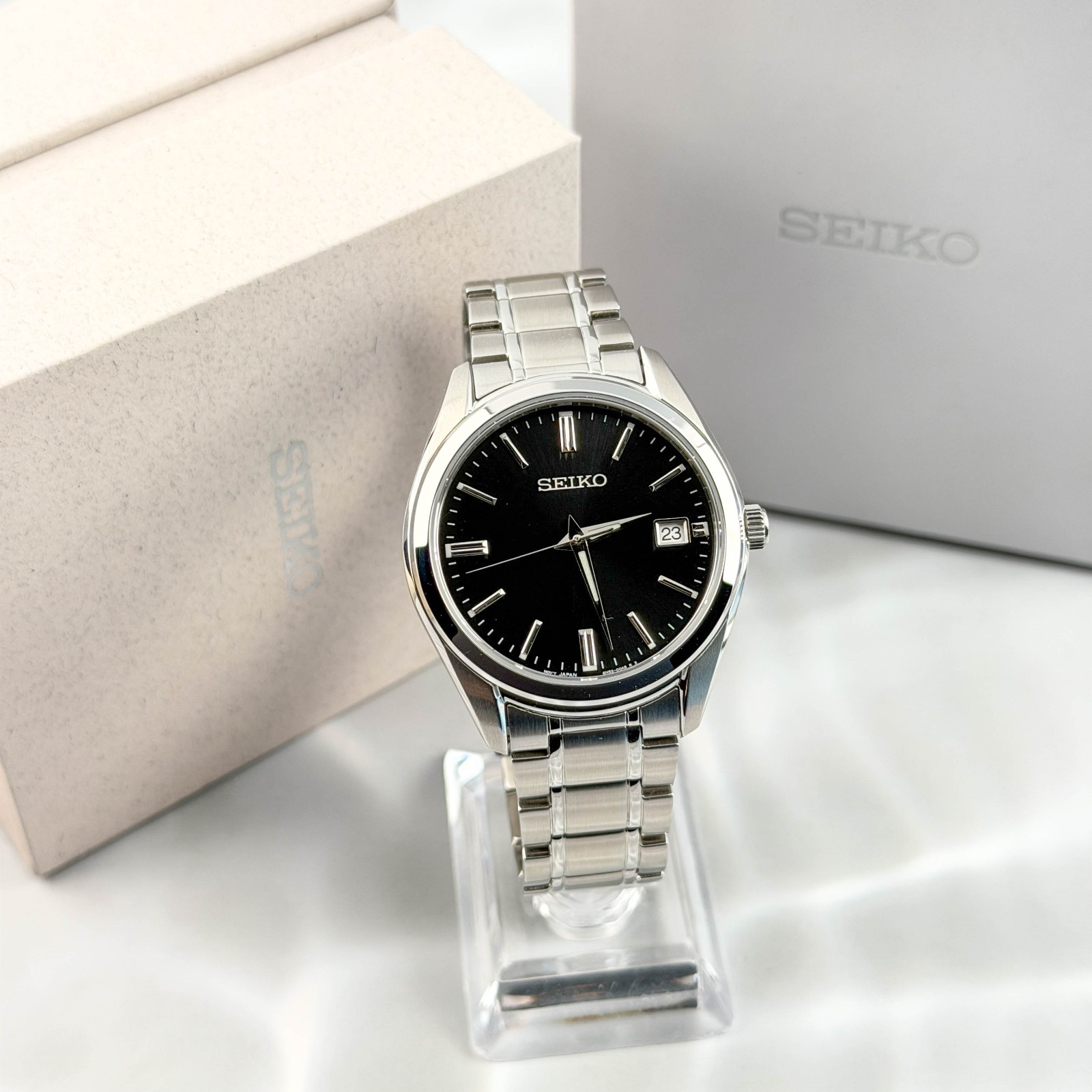 Seiko Essentials SUR311 Men’s Black Dial Stainless Steel Strap Quartz Watch 40mm