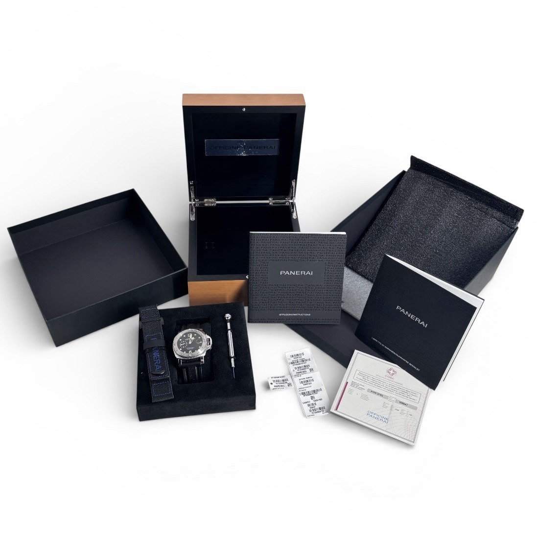 Panerai Luminor Submersible Men’s Black Watch – PAM01024 W/ Box & Papers & Band