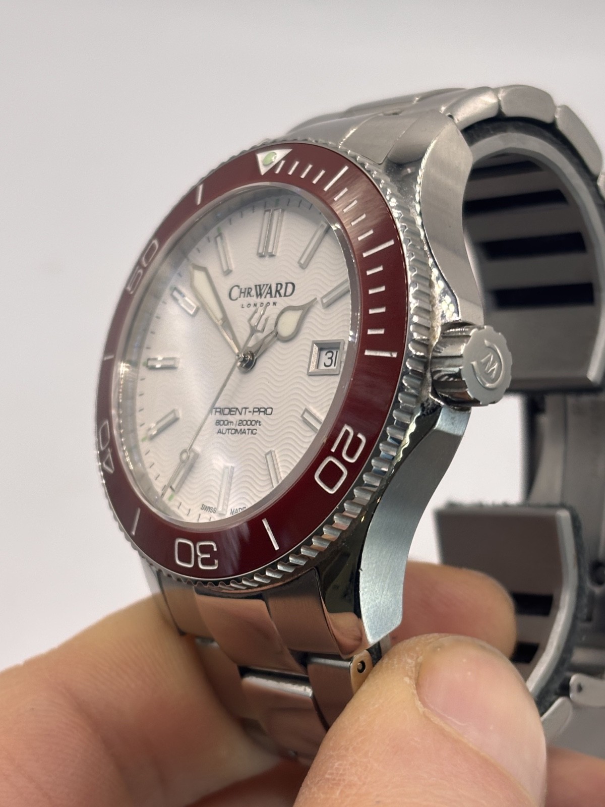 Christopher Ward C60 Trident Mk2 Pro 600 Red/White 43mm Auto (06/2015) WH1733A