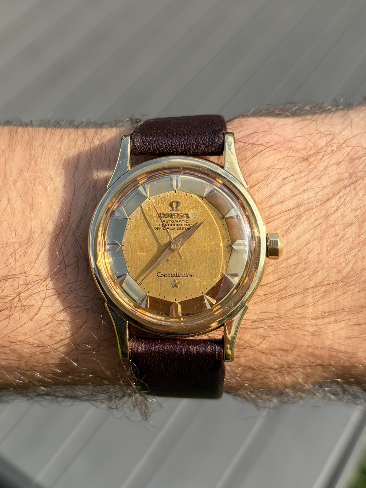 OMEGA Constellation 18K Solid Gold Pie Pan 34mm Ref. 2852-53 SC Box & Receipt