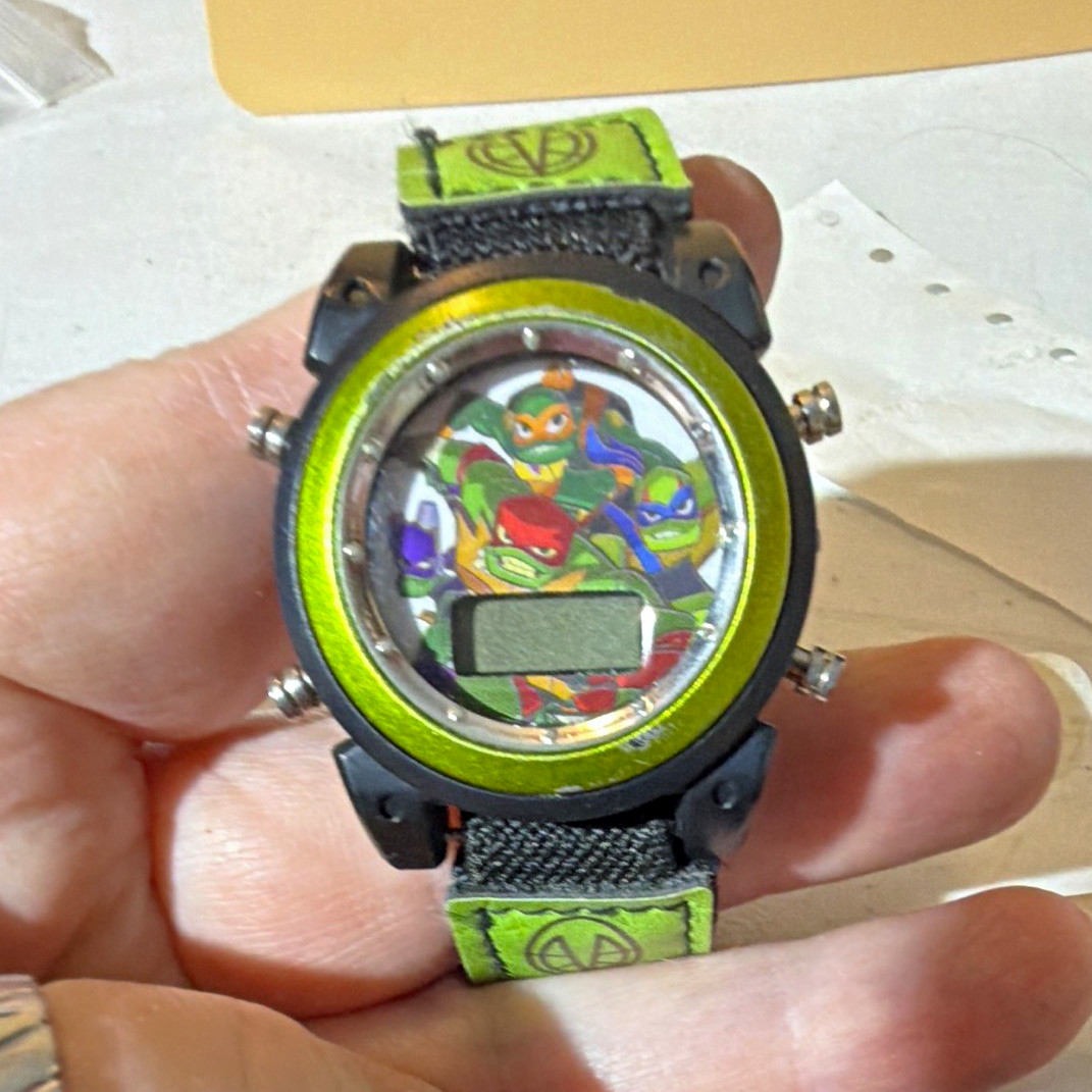 Nickelodeon TMNT Kids Digital LCD Quartz Watch Green/Black Hook-Loop Nylon