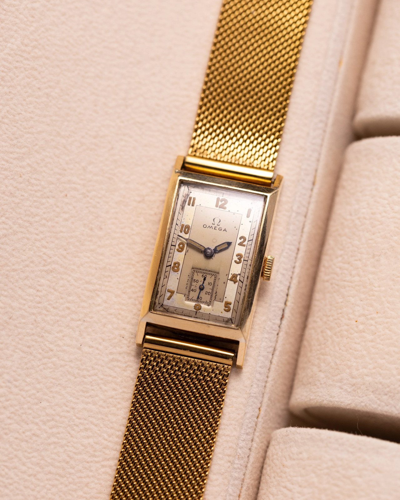 Omega 18k Solid Gold T17 – 1939
