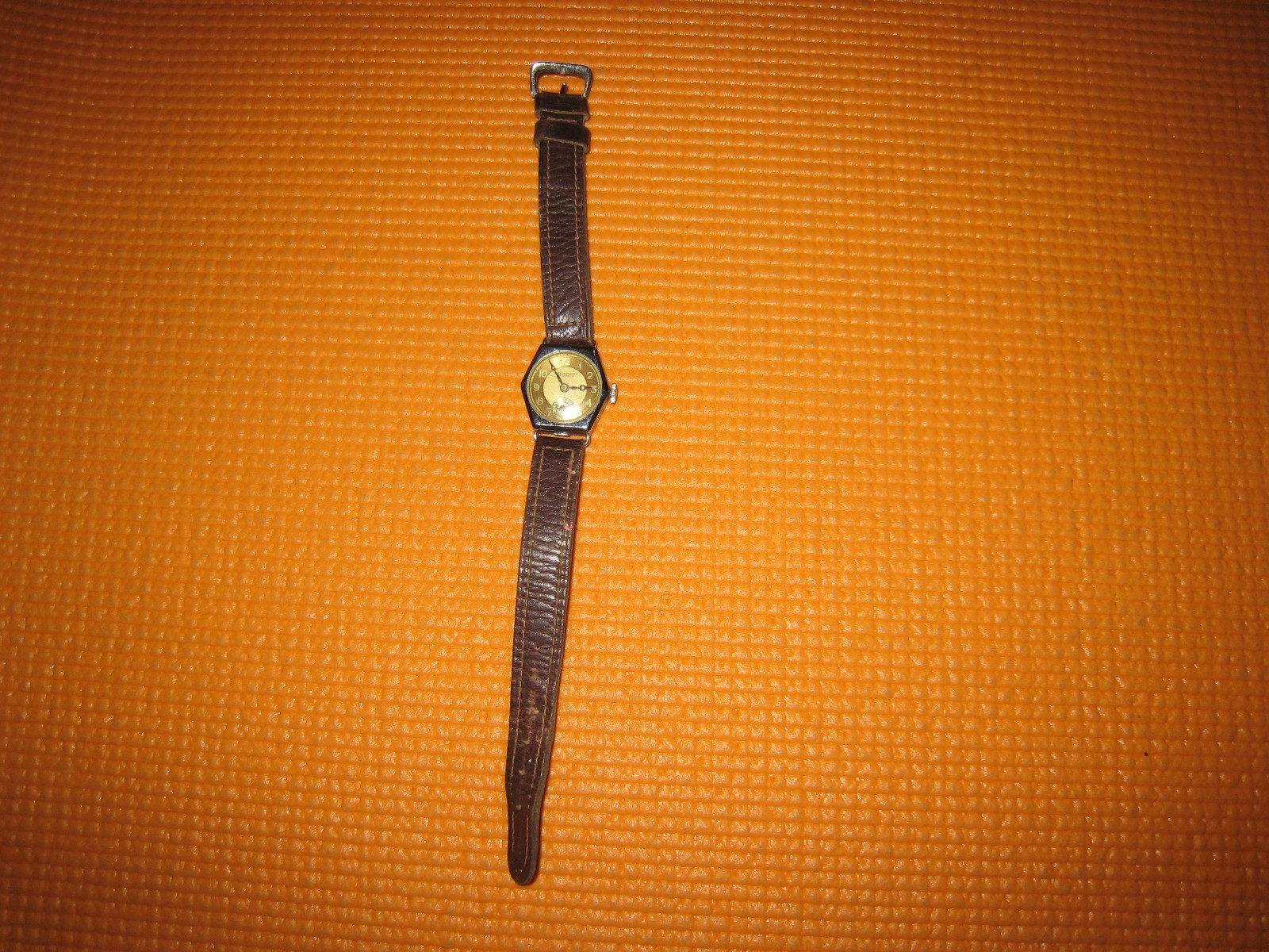 VINTAGE MONARCH CHRONOMETER MANUAL WIND WRISTWATCH