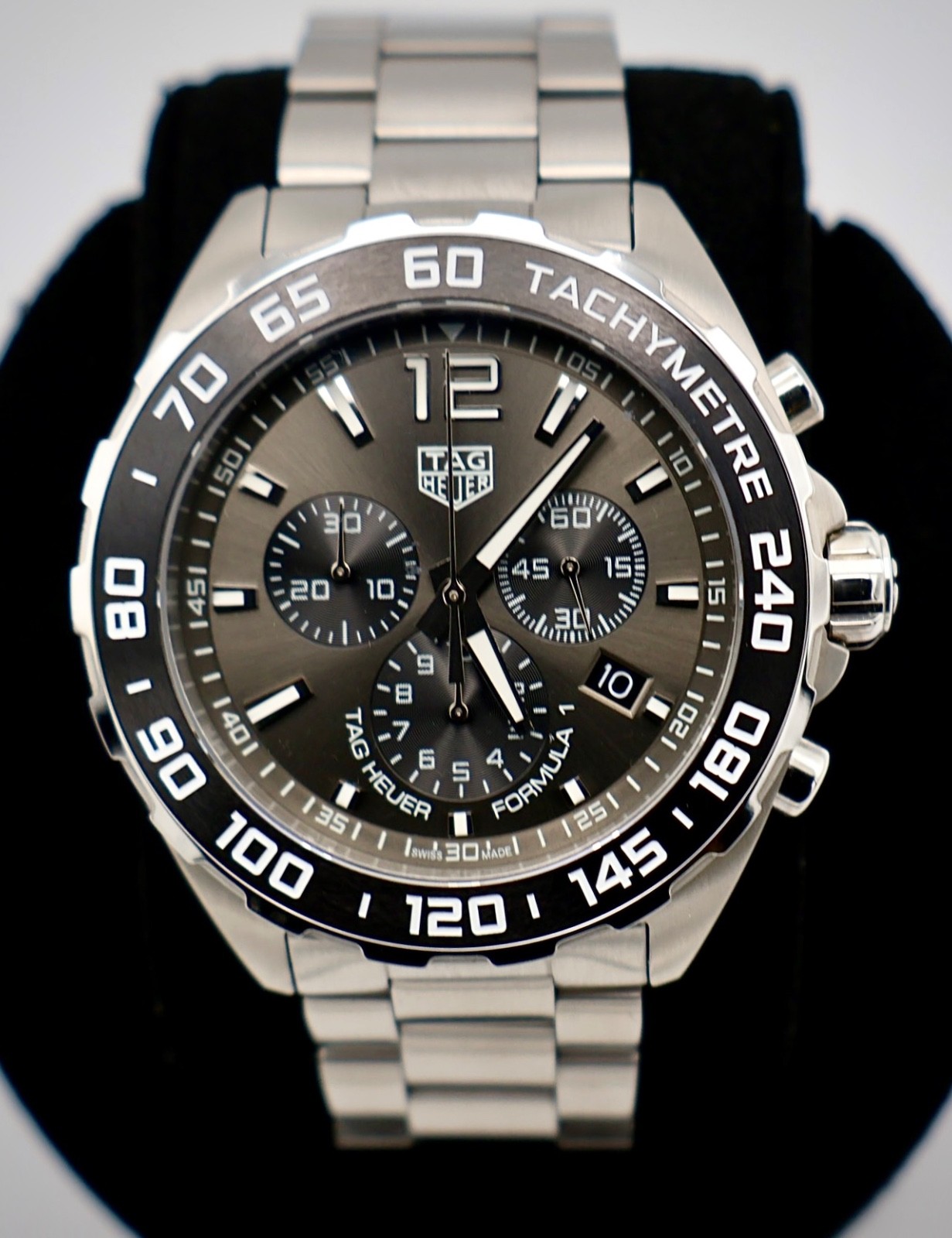 TAG Heuer Formula 1 Chronograph 2025 CAZ1011.BA0842 Gray Dial Box Papers Tags