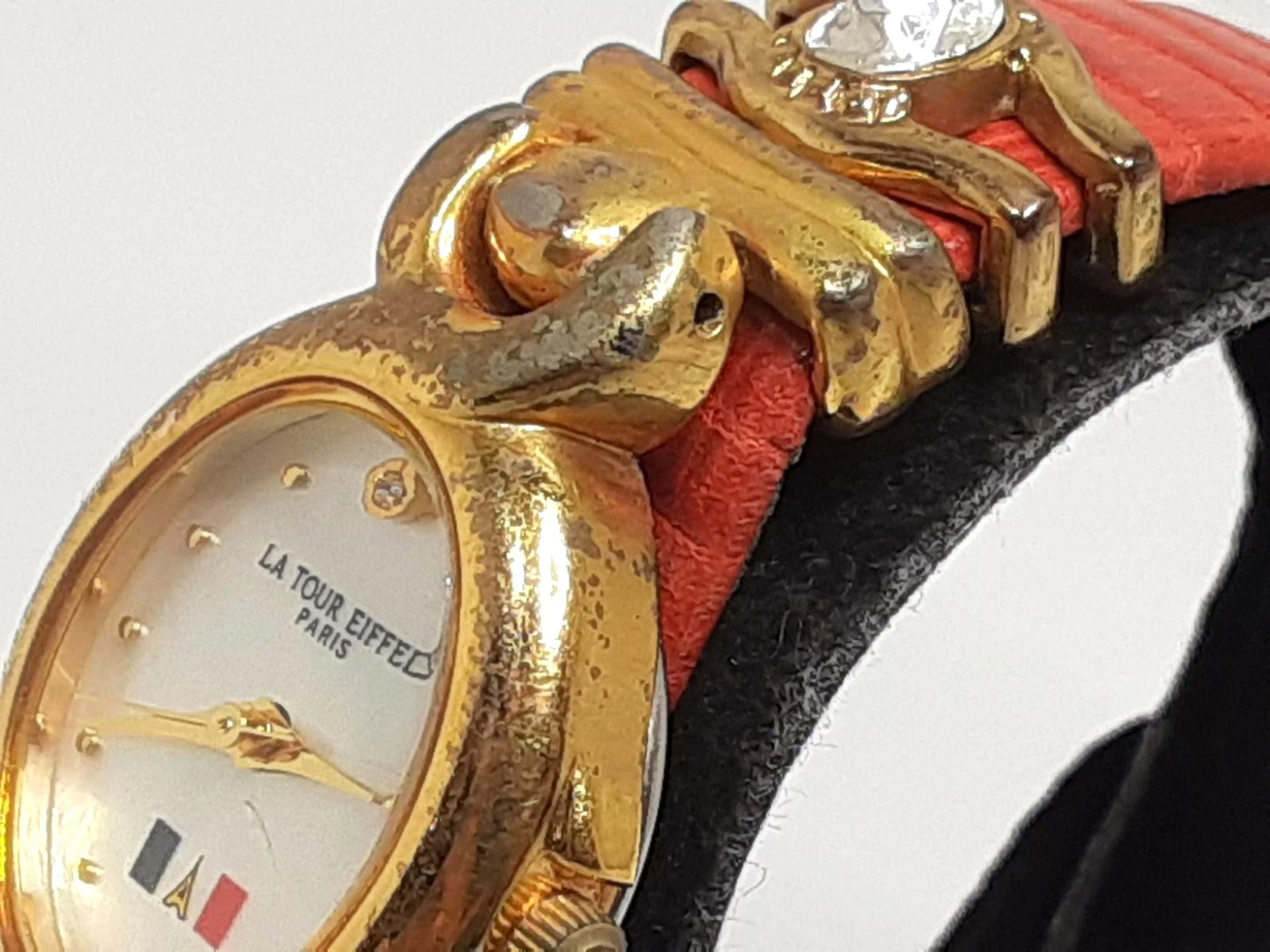 [A1R] La Tour Eiffel TE 1016 Oval White Red SS Leather Watch [x3w]