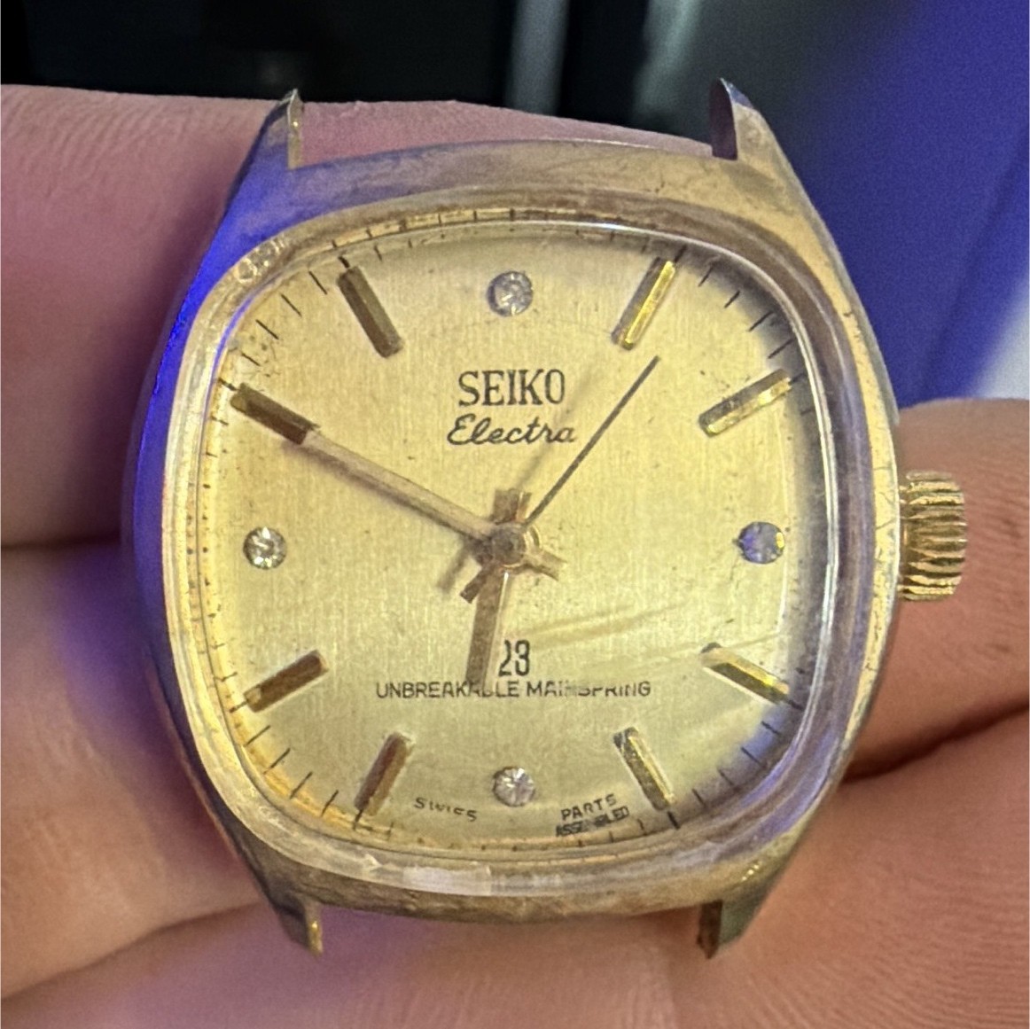 Seiko Electra Swiss Made Manual Wind Gold Tone Cushion Case Date Dial Watch