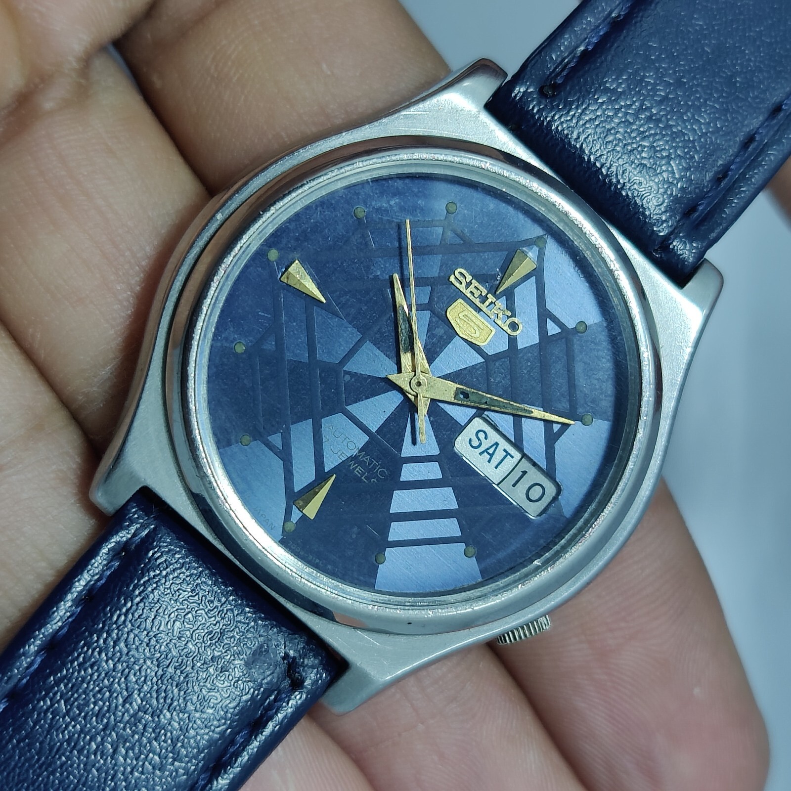 Vintage Seiko 5 “Spider Dial” Automatic 7009-3171 Day/Date 17J Men’s Watch 37 mm
