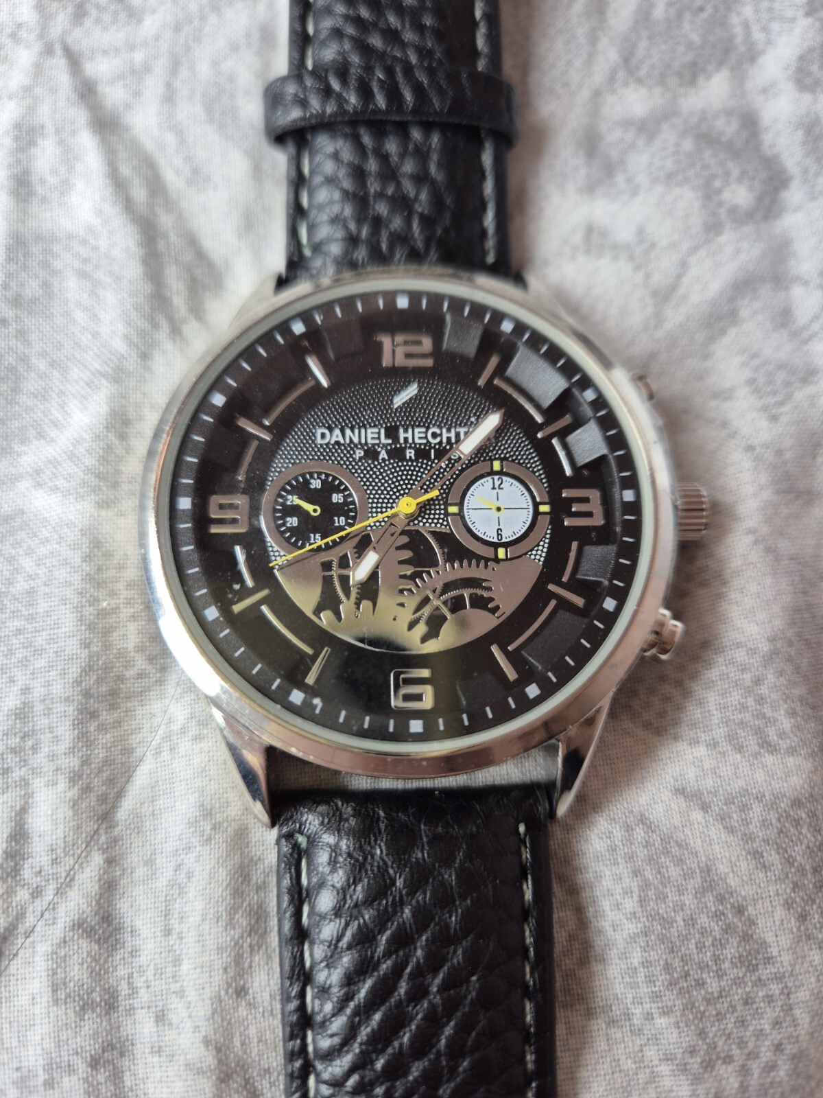 Smart New Daniel Hechter Men’s Watch With Black Strap.