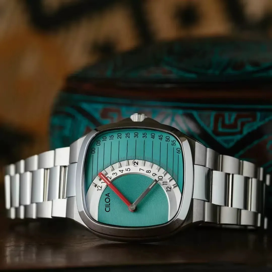 CILOA Retro Square Quartz Watch