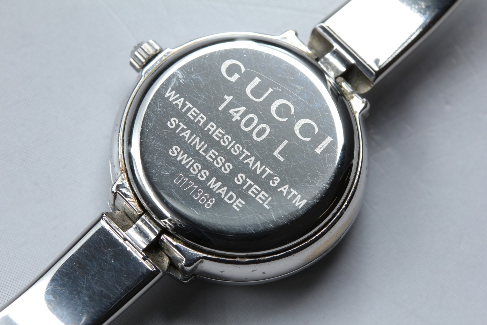 [Exc+5] GUCCI 1400L Silver Bangle Quartz Women’s Watch Swiss Made 25mm Japan