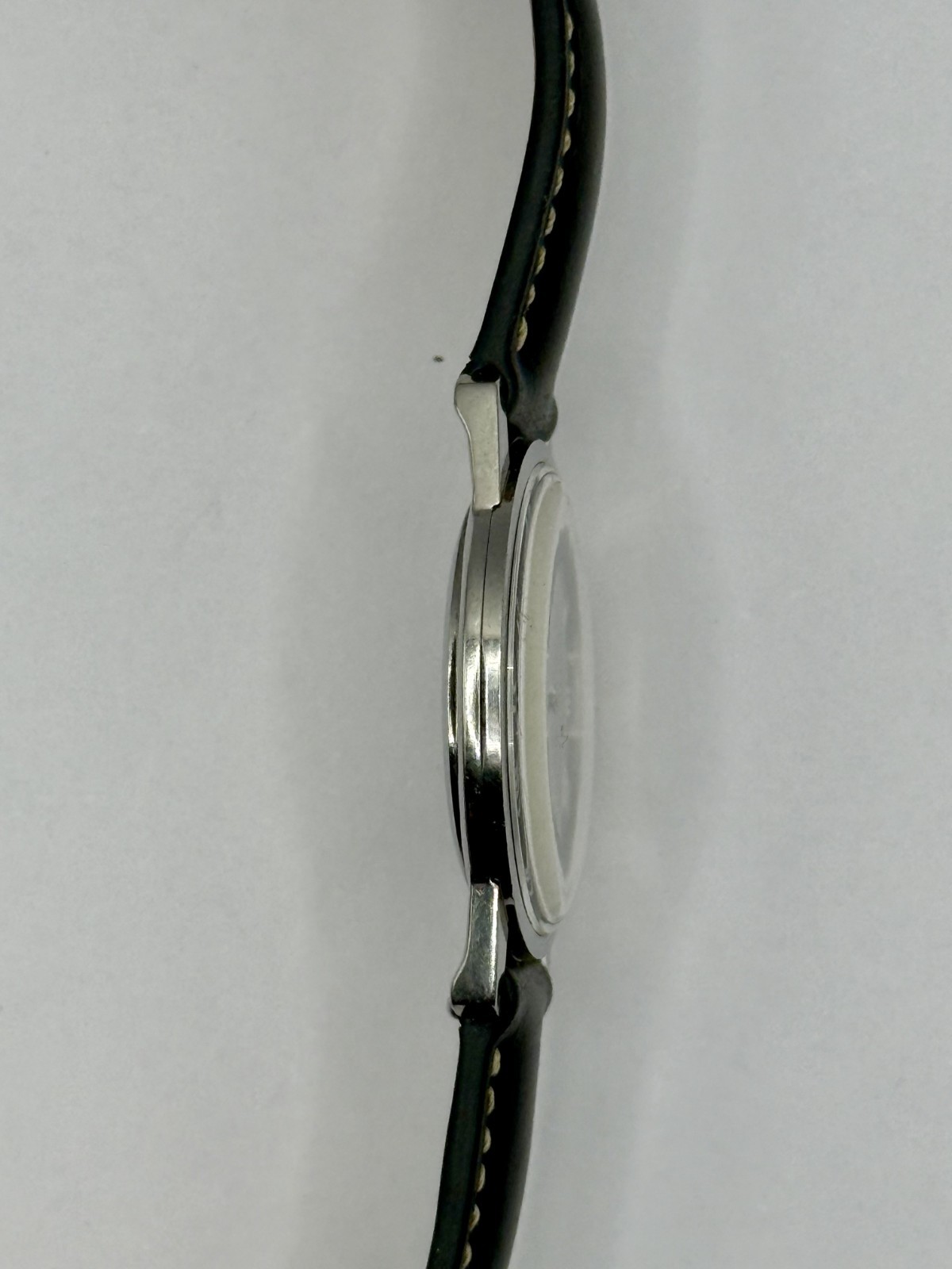 Universal Geneve Altesse Gray Dial with White Roman Numerals