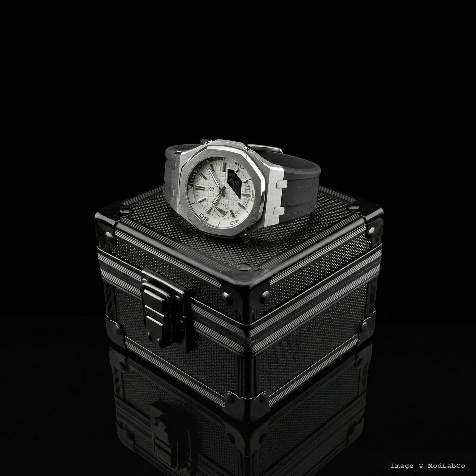 MLC-349 modlab company BESPOKE Octagonal White Dial Silver Metal 42mm Watch