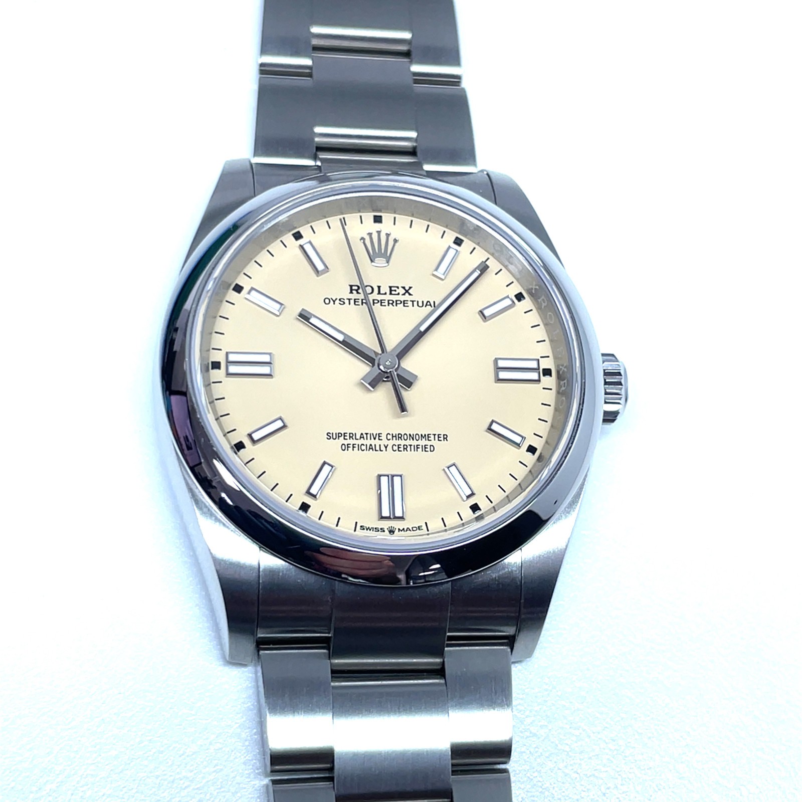 Rolex Oyster Perpetual Automatic 36mm Beige Dial Watch 126000 Oystersteel