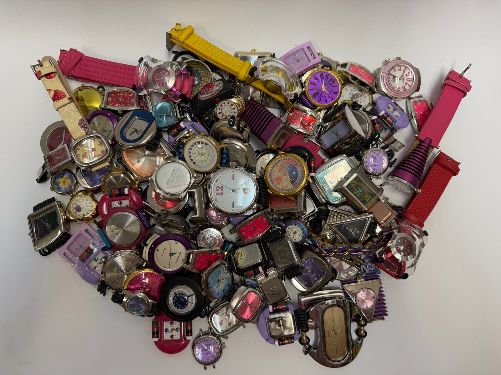 Vintage 90s Fashion Watch Faces – 5 lb. Lot – NOT TESTED – Fun & Funky Y2K