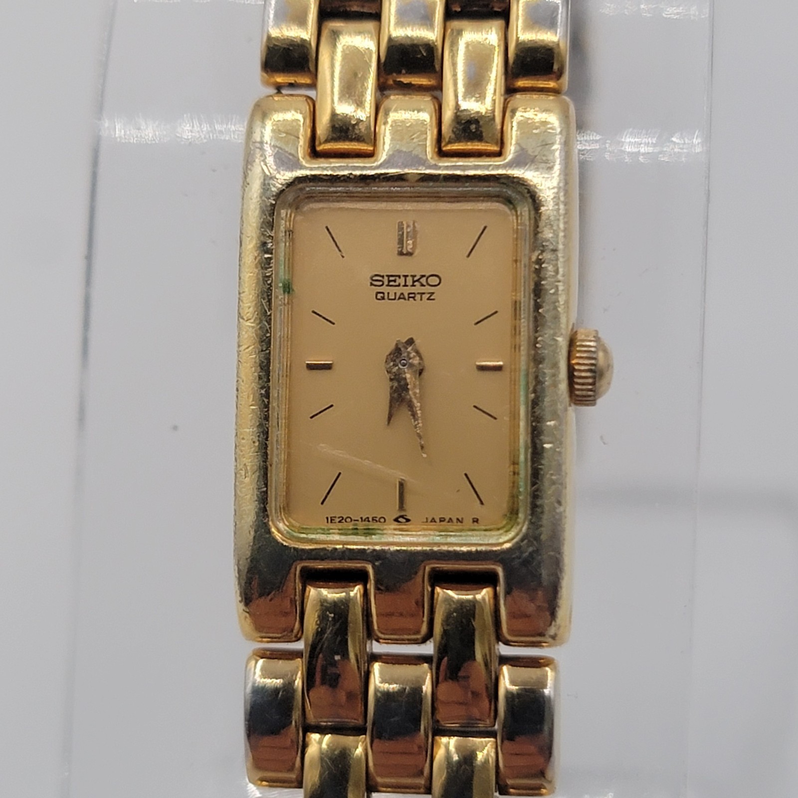 Vintage Ladys Seiko Quartz Tank Style 1E20-5839 Gold Tone Watch