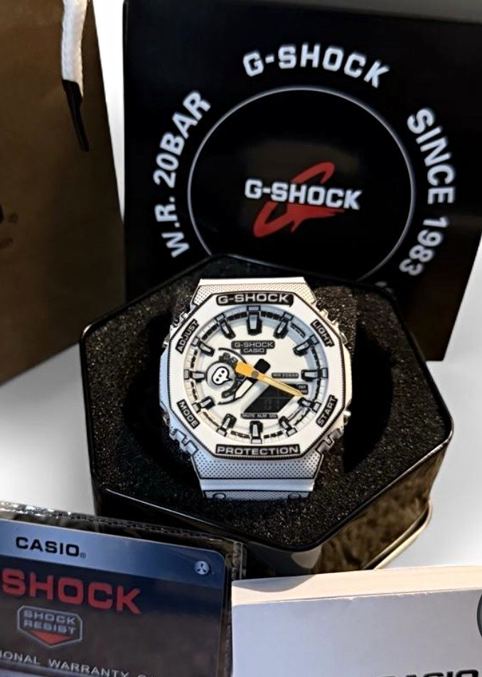 Casio G-SHOCK White Resin Analog-Digital Quartz Watch 200m w/Box Papers
