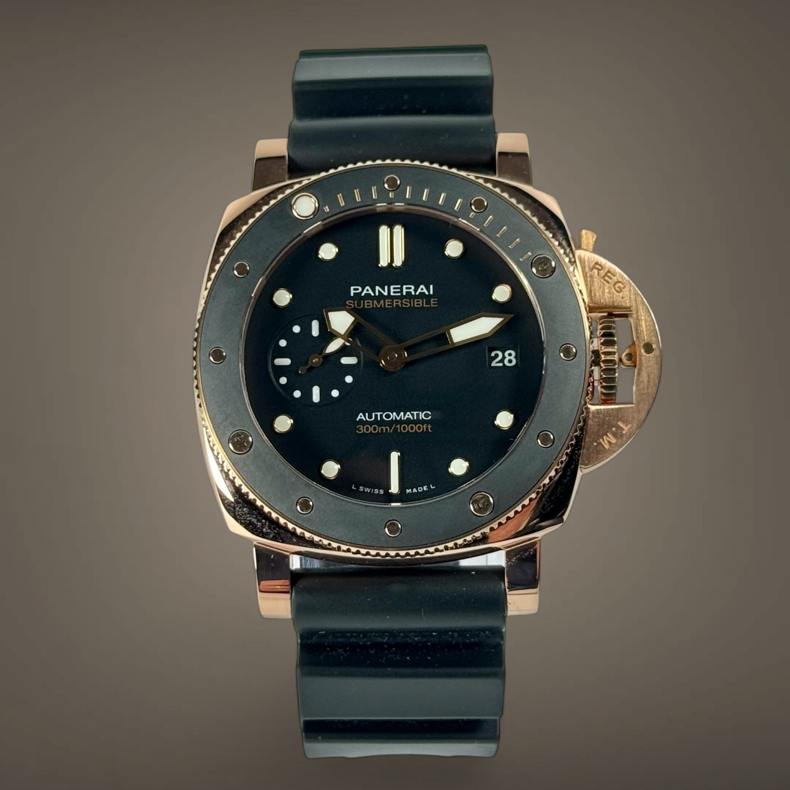 MINT! 2024 Panerai Luminor Submersible GoldTech 42mm Gold PAM 2164 PAM02164