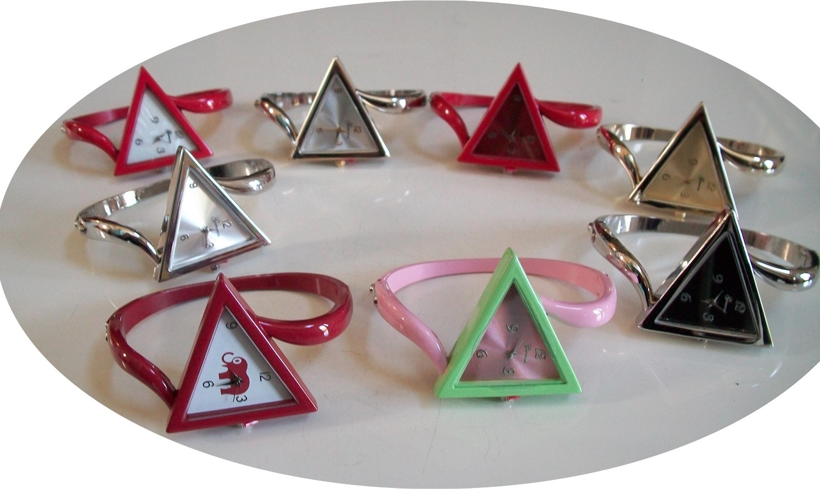 Triangle plain & elephant good luck Charm bangle fashion women’s casual watch