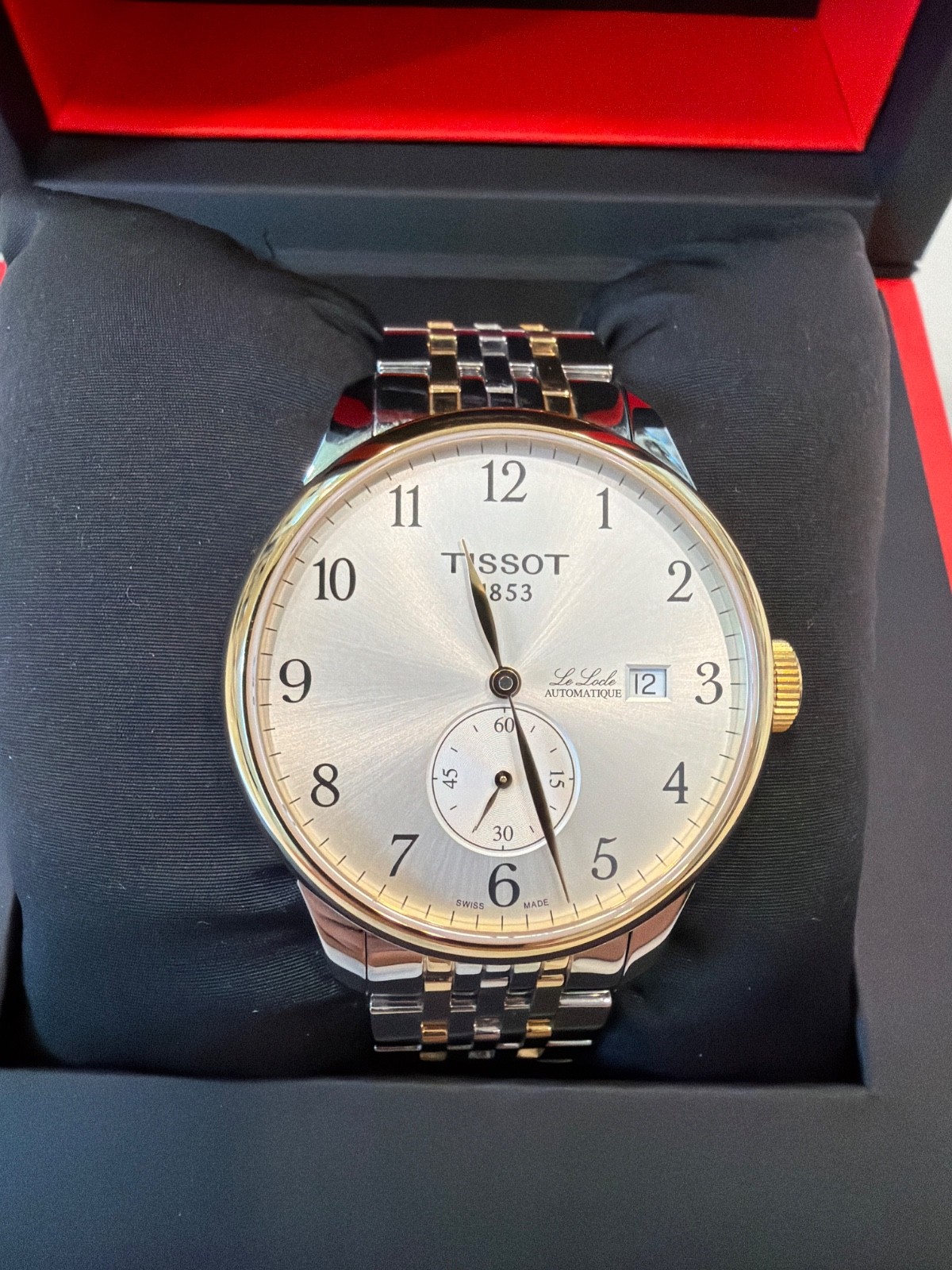 Tissot le locle T006428A