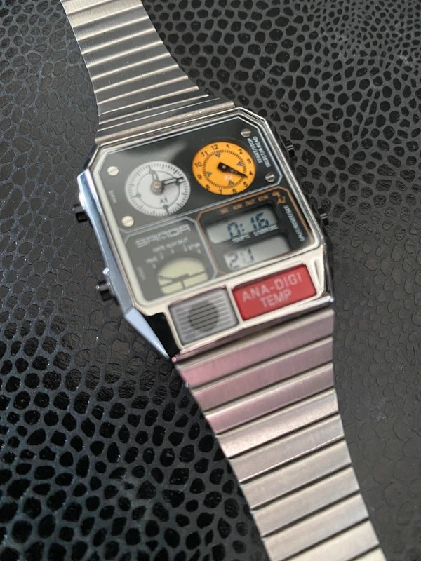 Retro Analog Digital Watch – Stainless Steel | Dual Time | Sci-Fi Vintage Style