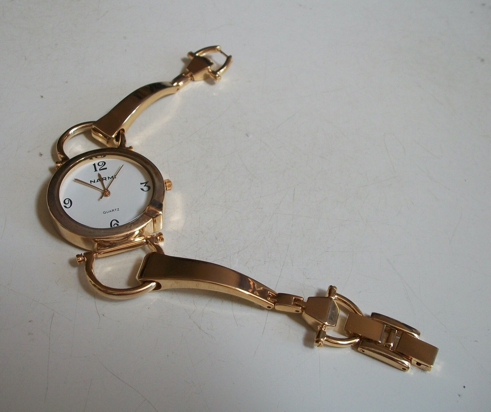 Women’s blue, black, white, brown, gold, silver, bracelet fashion casual watch