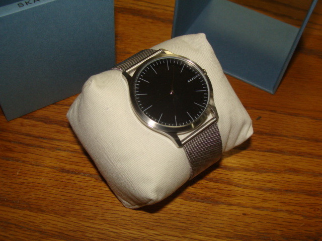 SKAGEN WATCH SKW6334 WITH TAGS AND BOX