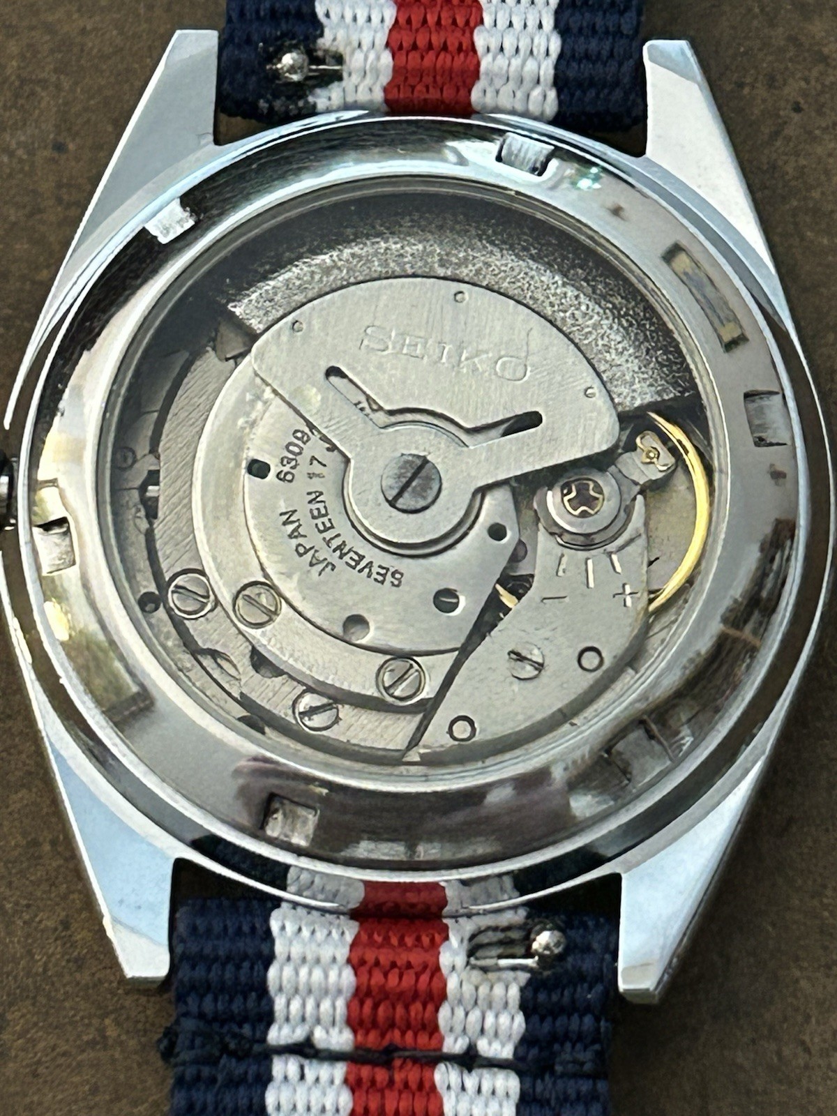 SEIKO 5 AUTOMATIC VINTAGE – Refurbished – Red White Blue Patriotic Canvas