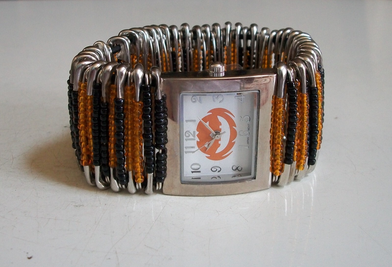 Women’s Fashion Halloween Pumpkin & Plain Safety Pin Casual Fun Stretch Watch