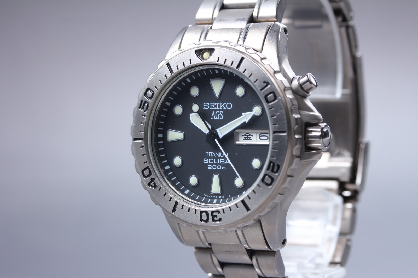 [Near MINT] Seiko 5M43-0A60 AGS Kinetic Titanium Diver Men’s Quartz From JAPAN