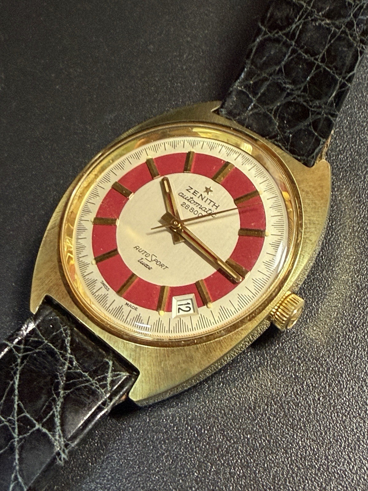 Zenith AutoSport Luxe NOS Automatic Cal. 2562PC Rare Red Dial 28.800 A/h Vintage
