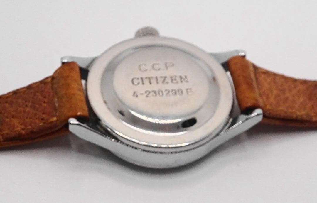 [Rare, Non-functional] CITIZEN Snoopy 4-230299 Hand-wound Watch S304