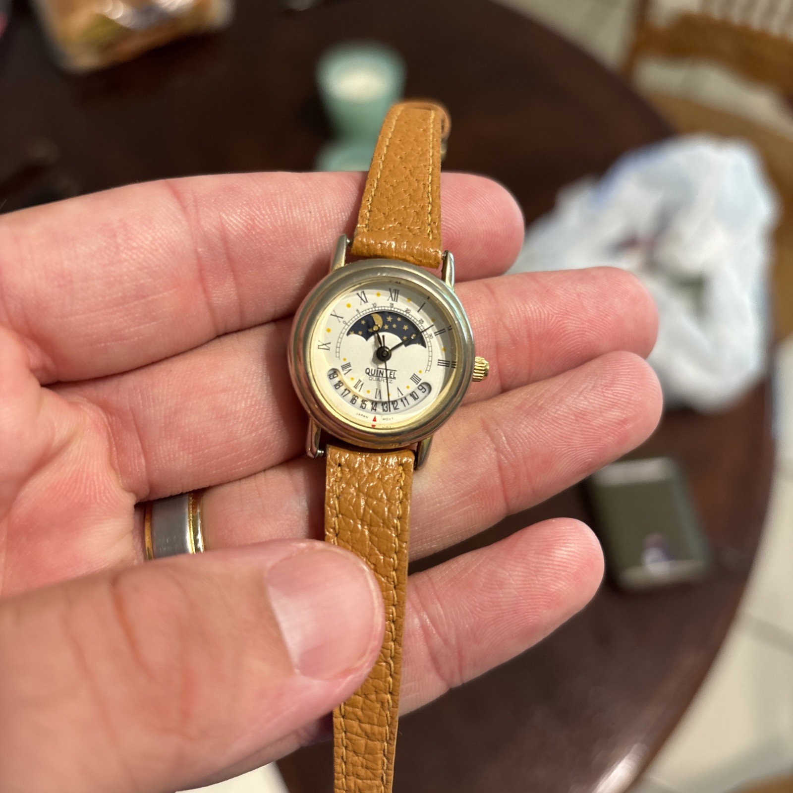 Quemex Quartz Calendar Moon Phase Quartz Watch Hour Unisex