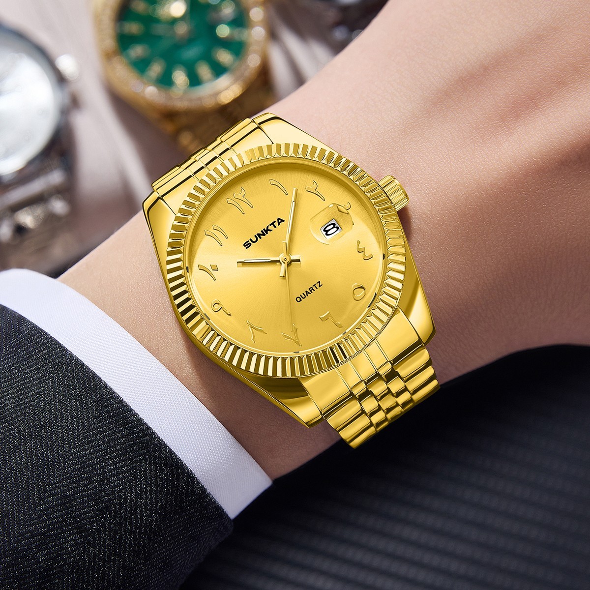 Men Watch Luminous Waterproof Stainless Steel Calendar Quartz Wristwatch Golden