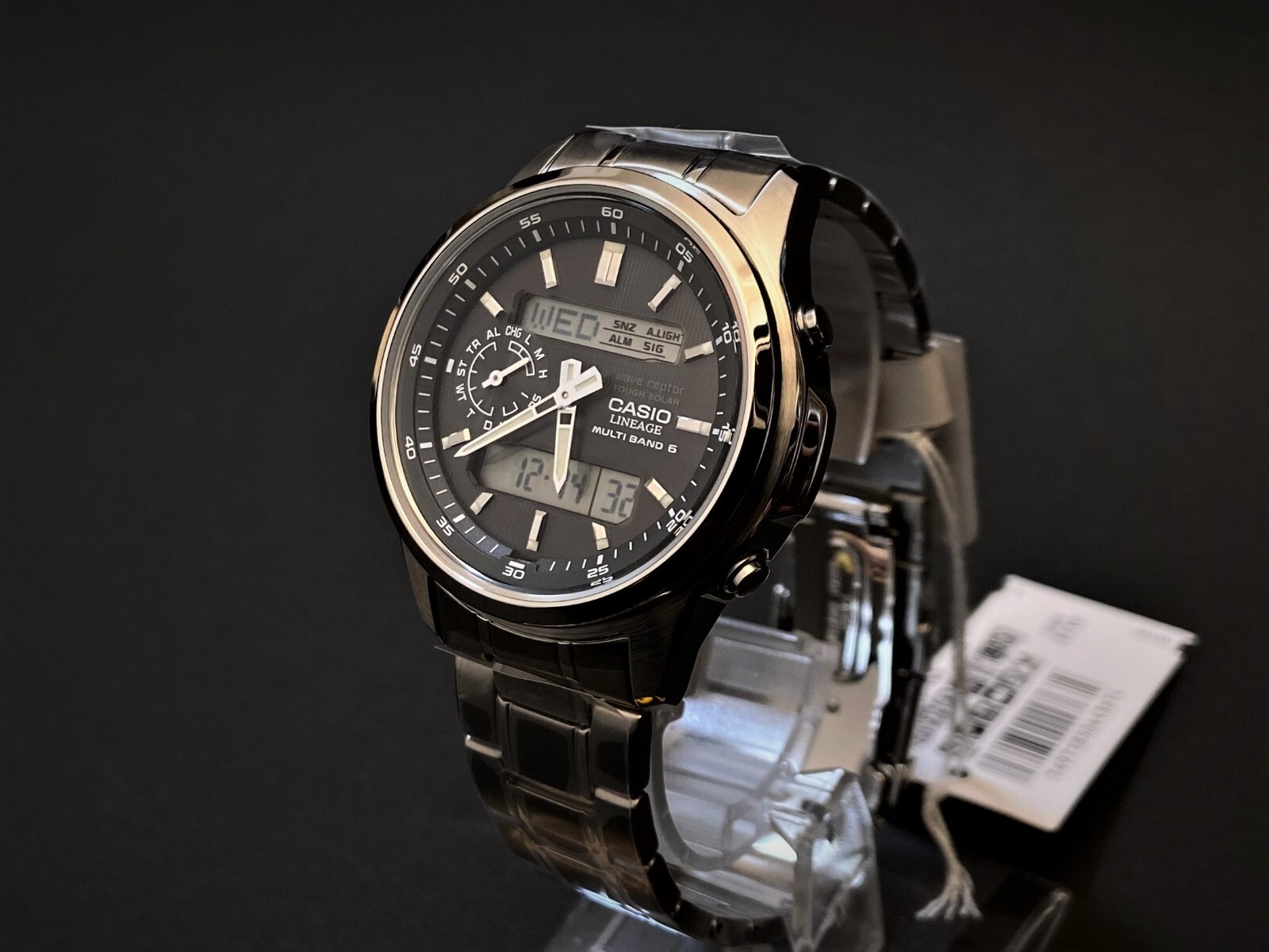 CASIO LINEAGE LCW-M300D-1AJF Tough Solar Atomic Radio Watch Stainless Steel