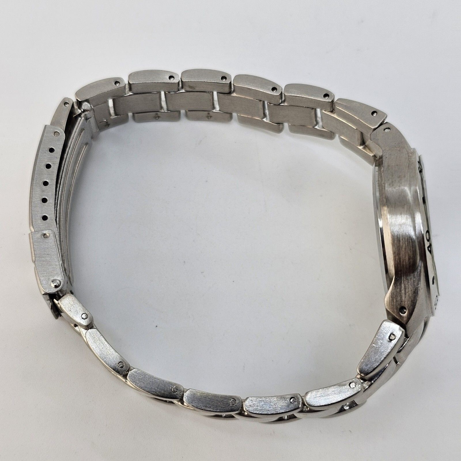 Pedre Women’s Watch 30MM White Dial Gray Case Bracelet Band Date 7″ New Battery