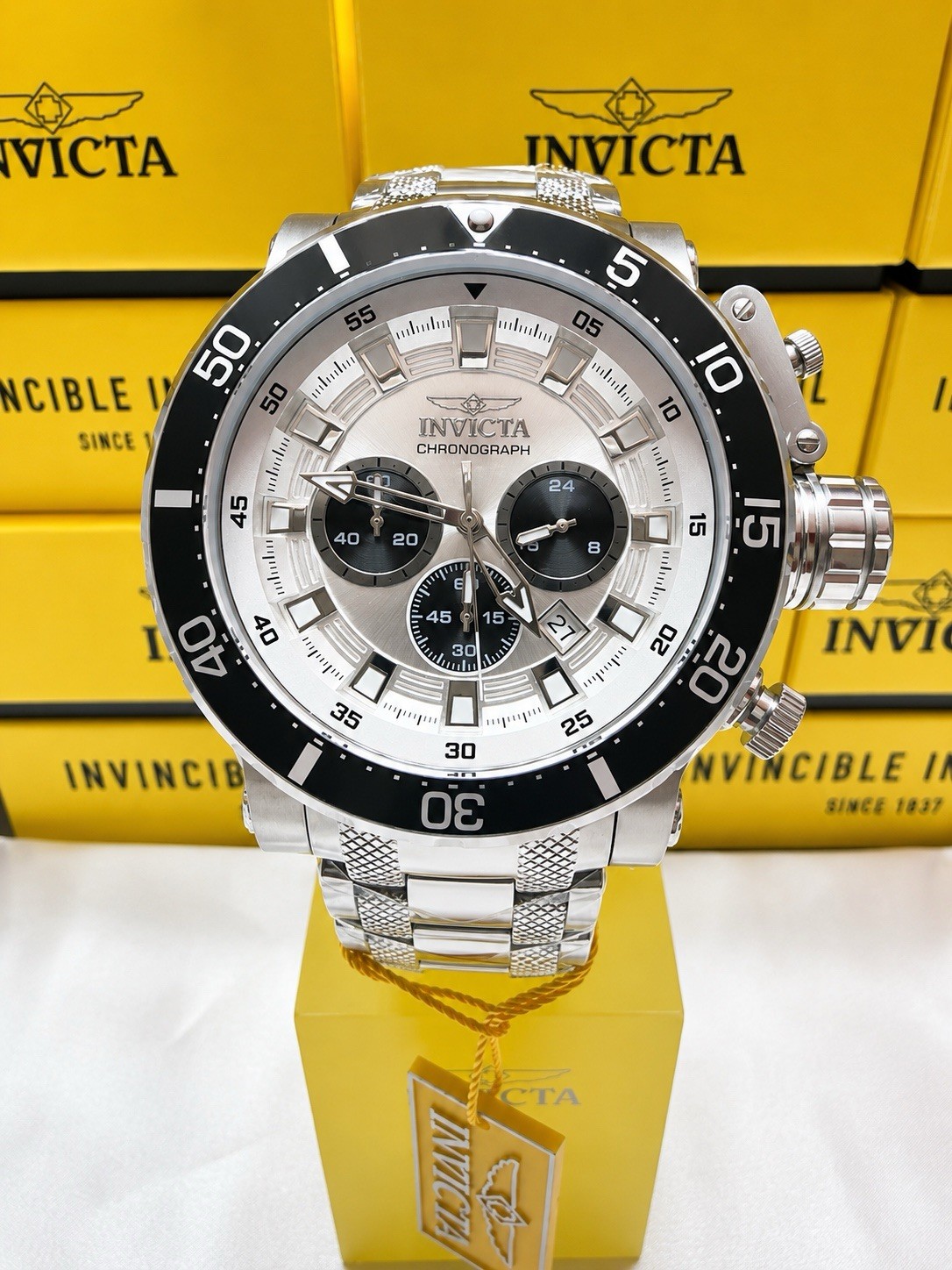 Invicta Coalition Forces Men’s panda Quartz 52mm Silver Dial Black Bezel
