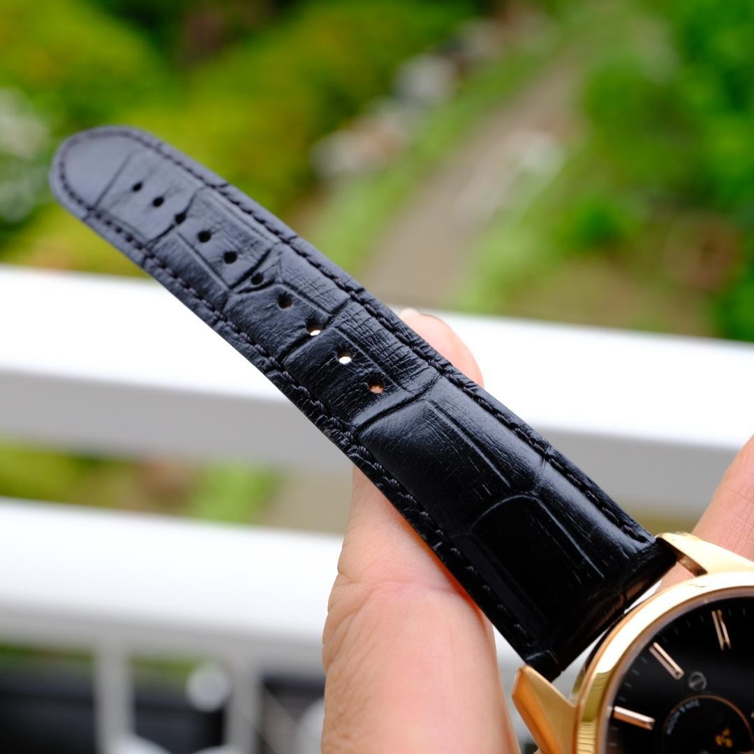 Superb Condition ORIENT Sun Moon Automatic Gold