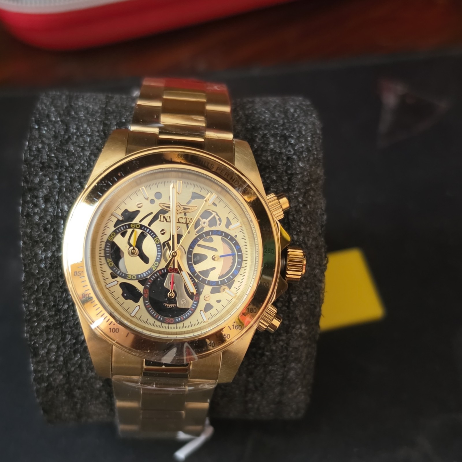 Invicta Speedway Men’s Quartz Chronograph Gold Dial 39mm SS Gold Bracelet.