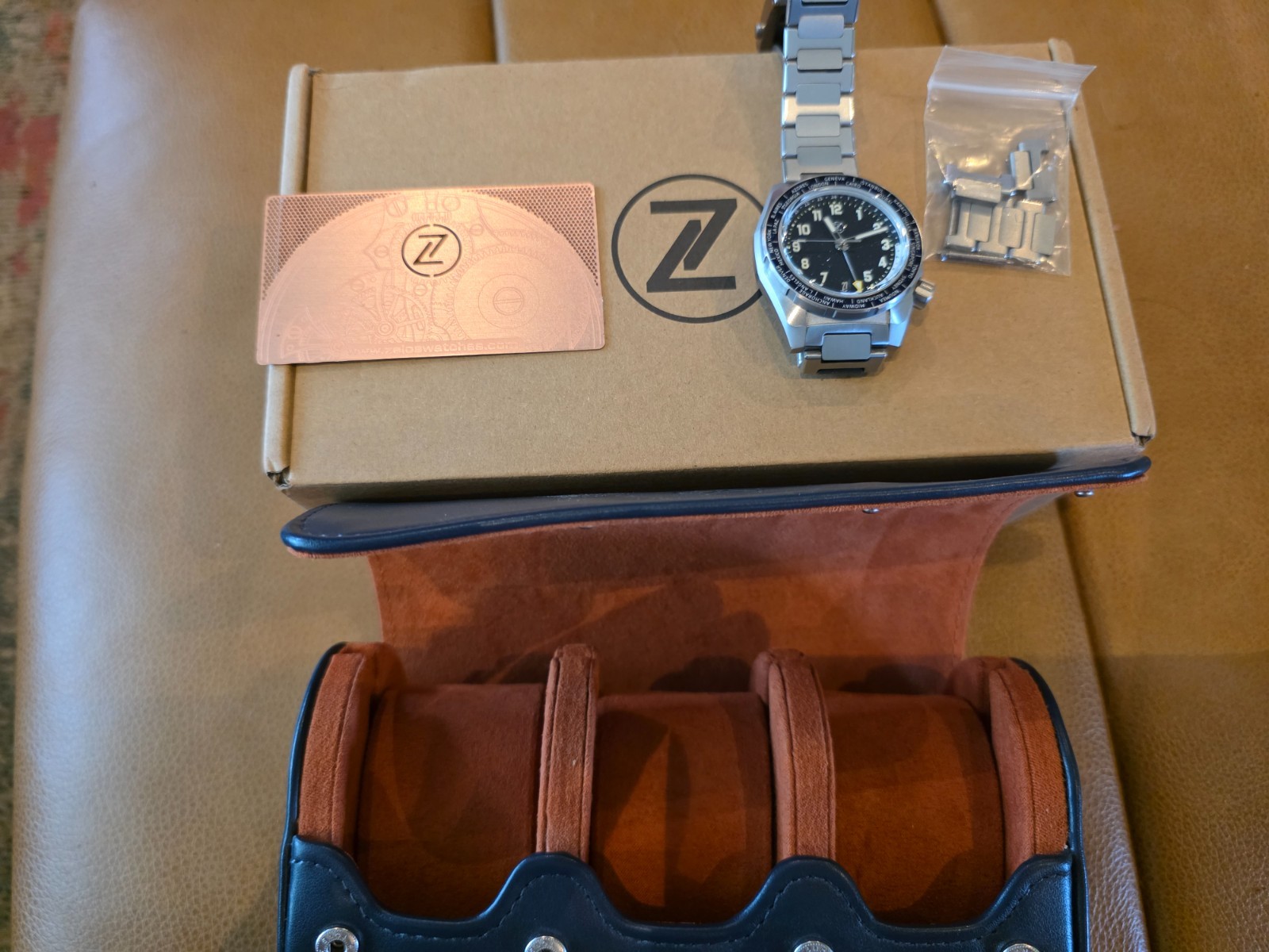 RARE ZELOS THRESHER AVENTURINE 41MM EXCELLENT COND. Full Set w/ Zelos watch roll