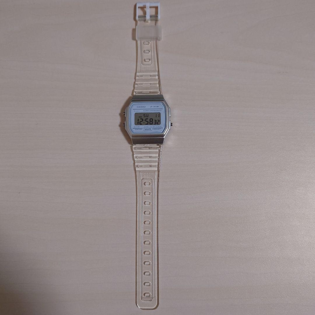 Casio F-91W Clear Silver (Cheap Casio)