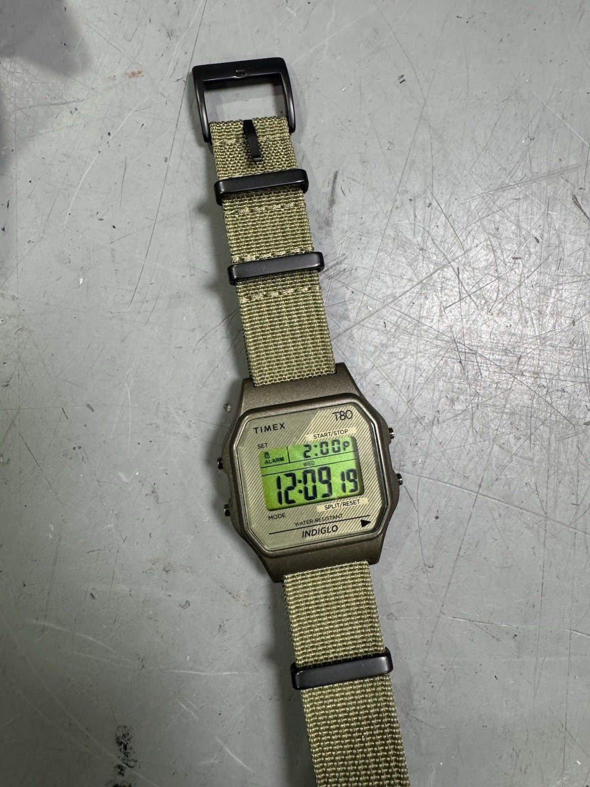 Timex T80 Indiglo Digital Quartz 34mm, NATO Strap & Expansion Bracelet