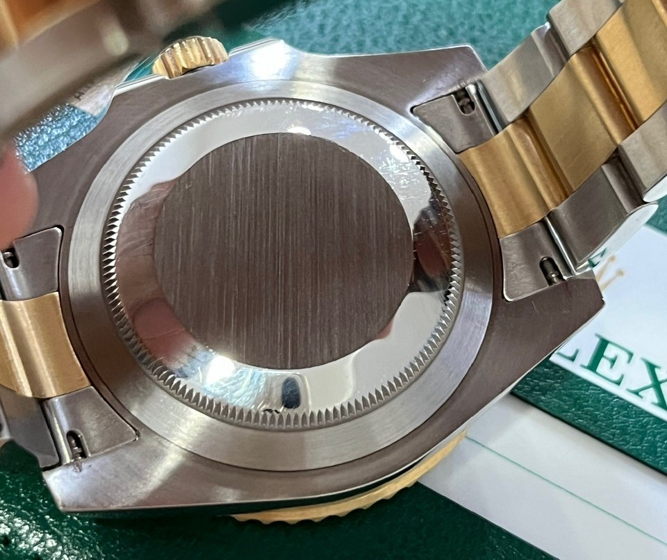 ROLEX SUBMARINER 40mm Ref: 116613LB CERAMIC BLUESY WITH PAPERS 2015
