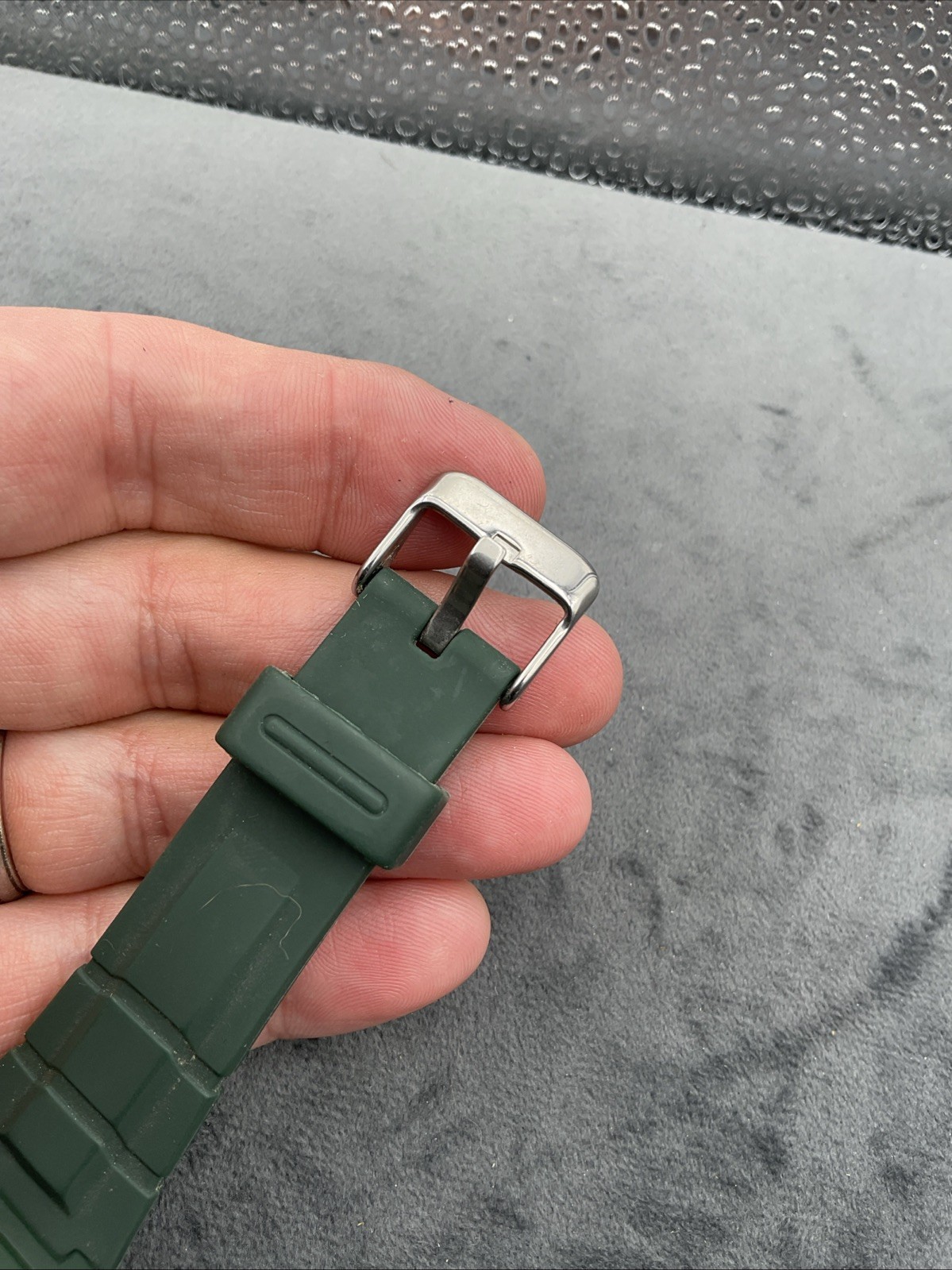 LORUS MULTIFUNCTION DIGITAL WATCH GREEN SILICONE STRAP NEW WITHOUT BOX